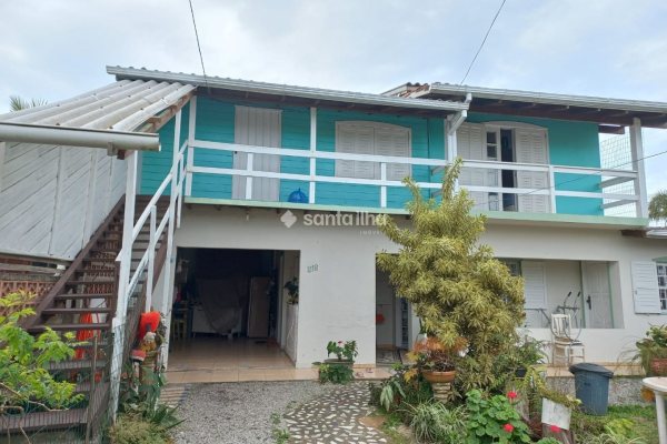 Casa à venda com 134m², 5 quartos, 1 suíte, 2 vagas no bairro Campeche em Florianópolis