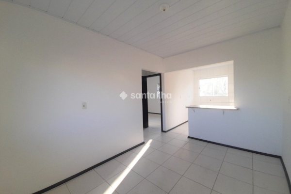 Casa para alugar com 50m², 2 quartos, 2 vagas no bairro Campeche em Florianópolis