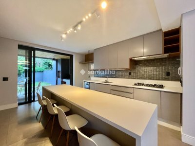 Casa à venda com 173m², 3 quartos, 3 suítes, 2 vagas no bairro Morro das Pedras em Florianópolis - Foto 2
