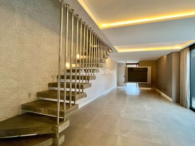 Casa à venda com 173m², 3 quartos, 3 suítes, 2 vagas no bairro Morro das Pedras em Florianópolis - Foto 7