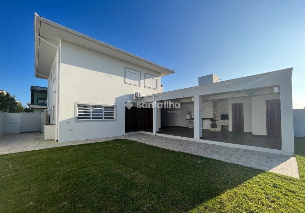 Casa em Condomínio para alugar ou comprar com 247m², 4 quartos, 1 suíte, 3 vagas no bairro Campeche em Florianópolis - Foto 1