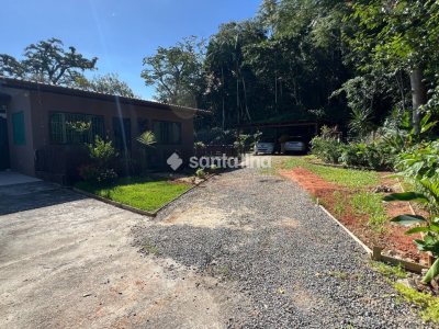 Casa à venda com 220m², 5 quartos, 2 suítes, 4 vagas no bairro Rio Tavares em Florianópolis - Foto 2