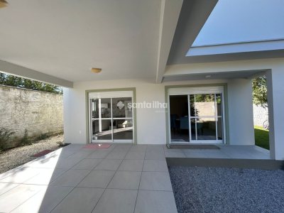 Casa à venda com 204m², 5 quartos, 4 suítes, 2 vagas no bairro Ribeirão da Ilha em Florianópolis - Foto 4