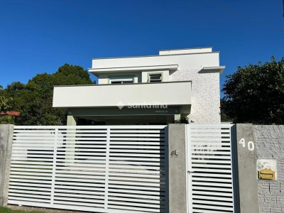 Casa à venda com 204m², 5 quartos, 4 suítes, 2 vagas no bairro Ribeirão da Ilha em Florianópolis - Foto 2