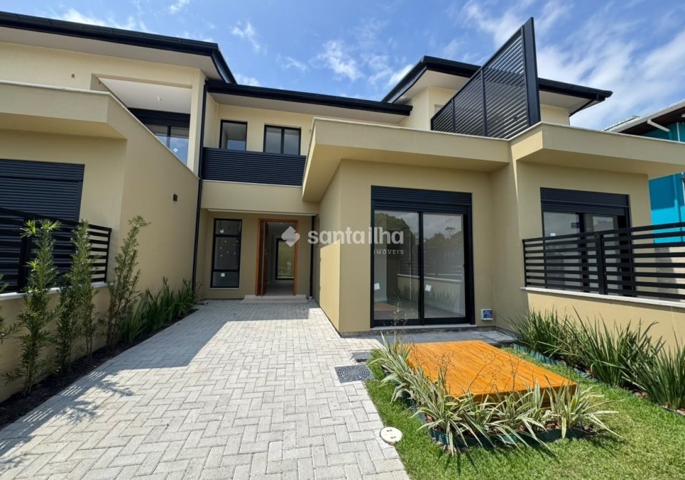 Casa à venda com 127m², 4 quartos, 1 suíte, 2 vagas no bairro Campeche em Florianópolis - Foto 1