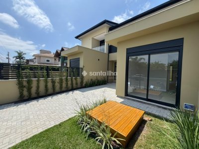 Casa à venda com 127m², 4 quartos, 1 suíte, 2 vagas no bairro Campeche em Florianópolis - Foto 3