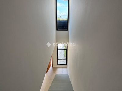 Casa à venda com 127m², 4 quartos, 1 suíte, 2 vagas no bairro Campeche em Florianópolis - Foto 22
