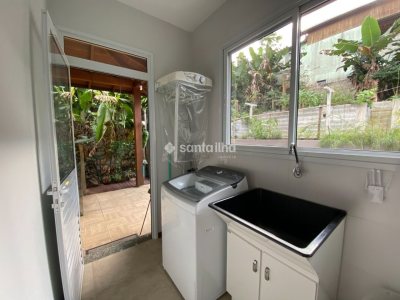 Casa em Condomínio à venda com 230m², 3 quartos, 2 suítes, 3 vagas no bairro Rio Tavares em Florianópolis - Foto 9
