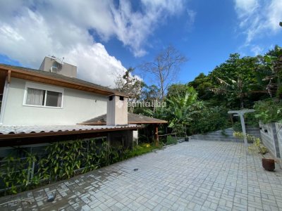 Casa em Condomínio à venda com 230m², 3 quartos, 2 suítes, 3 vagas no bairro Rio Tavares em Florianópolis - Foto 27