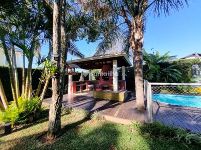 Casa para alugar ou comprar com 276m², 5 quartos, 1 suíte, 4 vagas no bairro Campeche em Florianópolis - Foto 2