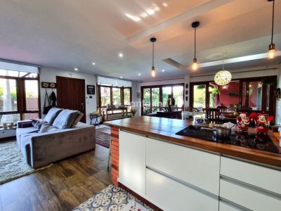 Casa para alugar ou comprar com 276m², 5 quartos, 1 suíte, 4 vagas no bairro Campeche em Florianópolis - Foto 5