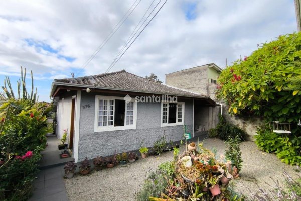 Casa à venda com 119m², 3 quartos, 2 vagas no bairro Tapera em Florianópolis