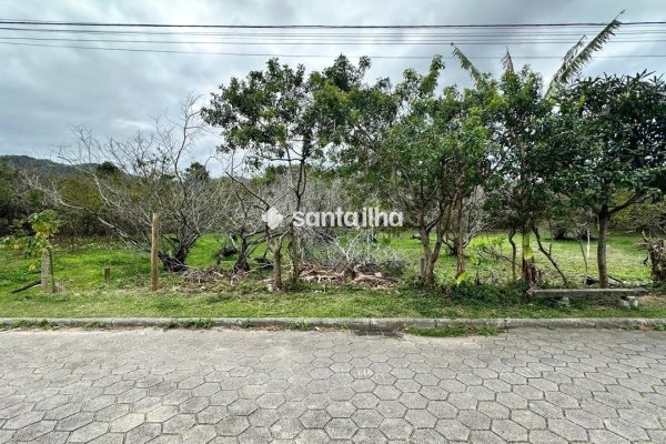 Terreno à venda com 413m² no bairro Açores em Florianópolis
