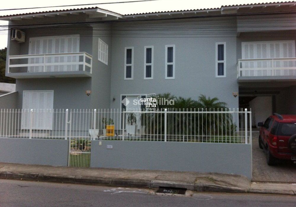 Casa à venda com 222m², 4 quartos, 2 suítes, 4 vagas no bairro Rio Tavares em Florianópolis - Foto 1