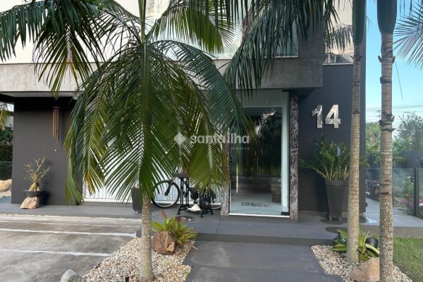 Casa em Condomínio à venda com 202m², 3 quartos, 3 suítes, 4 vagas no bairro Campeche em Florianópolis