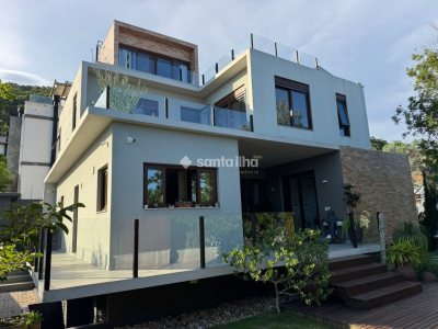 Casa à venda com 268m², 3 quartos, 2 suítes, 4 vagas no bairro Campeche em Florianópolis - Foto 6