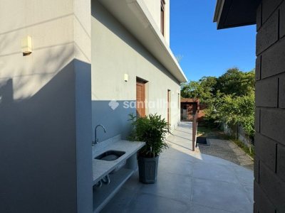Casa à venda com 268m², 3 quartos, 2 suítes, 4 vagas no bairro Campeche em Florianópolis - Foto 15