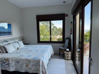 Casa à venda com 268m², 3 quartos, 2 suítes, 4 vagas no bairro Campeche em Florianópolis - Foto 43