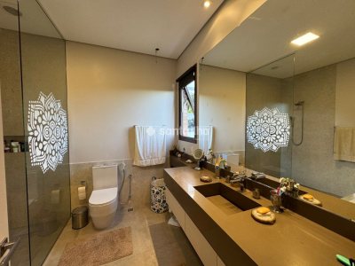 Casa à venda com 268m², 3 quartos, 2 suítes, 4 vagas no bairro Campeche em Florianópolis - Foto 45