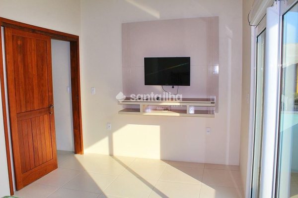 Casa à venda com 145m², 2 quartos, 1 suíte, 2 vagas no bairro Pântano do Sul em Florianópolis