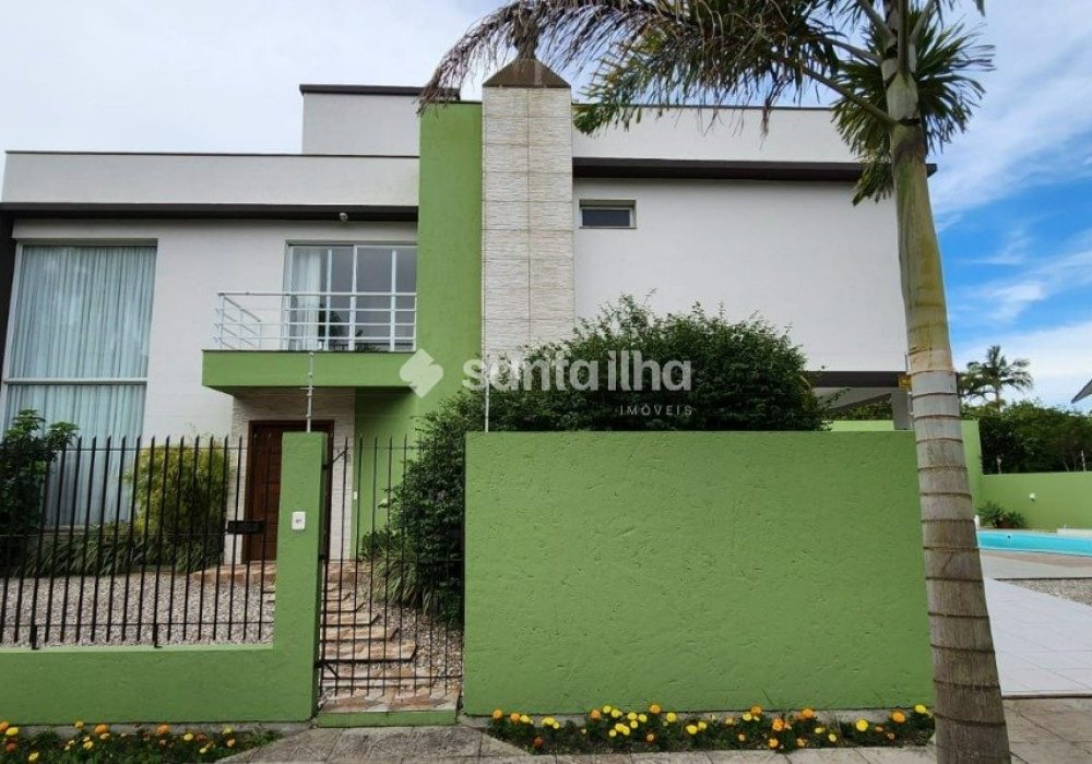 Casa à venda com 352m², 4 quartos, 4 suítes, 2 vagas no bairro Armação em Florianopolis - Foto 1