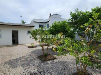 Casa à venda com 352m², 4 quartos, 4 suítes, 2 vagas no bairro Armação em Florianopolis - Foto 9