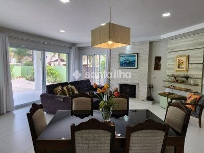 Casa à venda com 352m², 4 quartos, 4 suítes, 2 vagas no bairro Armação em Florianopolis - Foto 12