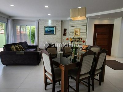 Casa à venda com 352m², 4 quartos, 4 suítes, 2 vagas no bairro Armação em Florianopolis - Foto 15