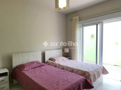 Casa à venda com 352m², 4 quartos, 4 suítes, 2 vagas no bairro Armação em Florianopolis - Foto 26