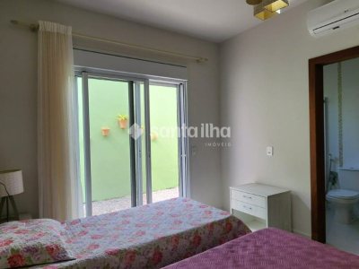 Casa à venda com 352m², 4 quartos, 4 suítes, 2 vagas no bairro Armação em Florianopolis - Foto 27