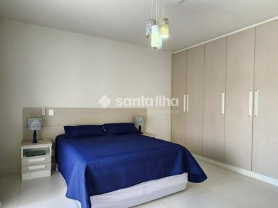 Casa à venda com 352m², 4 quartos, 4 suítes, 2 vagas no bairro Armação em Florianopolis - Foto 44