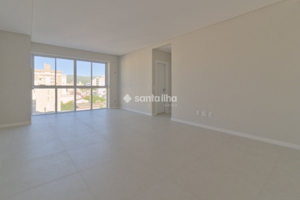 Apartamento à venda com 68m², 2 quartos, 1 suíte, 1 vaga no bairro Trindade em Florianópolis