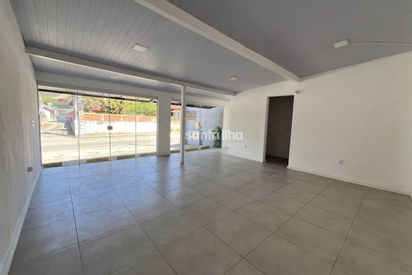 Loja para alugar com 47m², 2 vagas no bairro Ribeirão da Ilha em Florianópolis