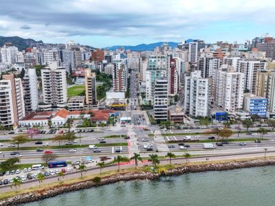 Apartamento à venda com 97m², 3 quartos, 2 suítes, 1 vaga no bairro Centro em Florianópolis - Foto 20