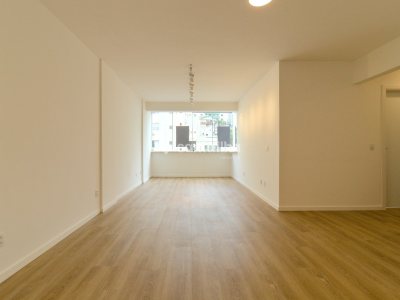 Apartamento à venda com 97m², 3 quartos, 2 suítes, 1 vaga no bairro Centro em Florianópolis - Foto 2
