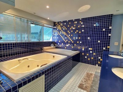 Apartamento à venda com 180m², 3 quartos, 2 suítes, 3 vagas no bairro Centro em Florianópolis - Foto 15
