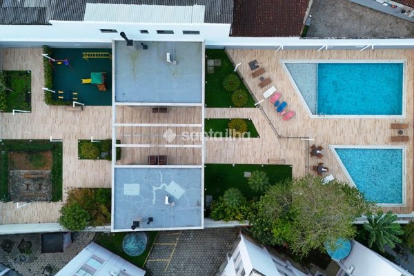 Apartamento à venda com 106m², 2 quartos, 1 suíte, 1 vaga no bairro Itacorubi em Florianópolis