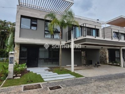 Casa em Condomínio à venda com 341m², 4 quartos, 4 suítes, 2 vagas no bairro Lagoa da Conceição em Florianópolis - Foto 9