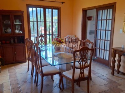 Casa à venda com 430m², 4 quartos, 1 suíte, 4 vagas no bairro Lagoa da Conceição em Florianópolis - Foto 8