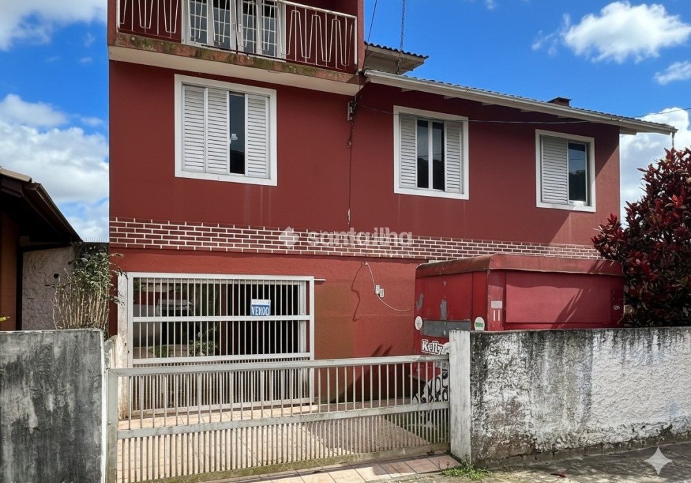 Casa à venda com 230m², 5 quartos, 4 vagas no bairro Armação em Florianópolis - Foto 1