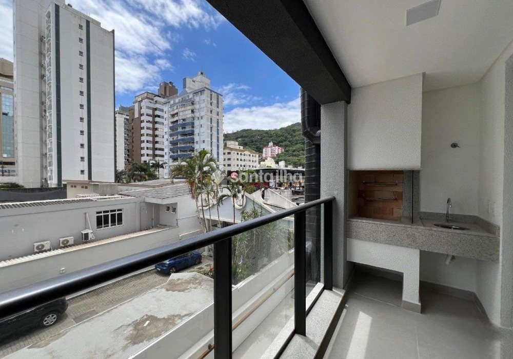 Apartamento à venda com 73m², 2 quartos, 1 suíte, 1 vaga no bairro Centro em Florianópolis - Foto 1