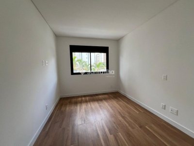 Apartamento à venda com 73m², 2 quartos, 1 suíte, 1 vaga no bairro Centro em Florianópolis - Foto 9