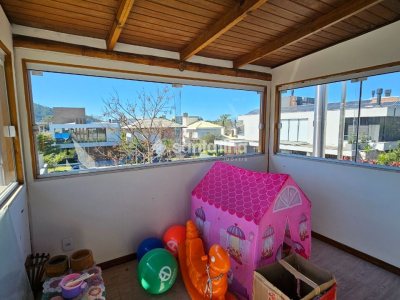 Casa em Condomínio à venda com 347m², 4 quartos, 1 suíte, 3 vagas no bairro Rio Tavares em Florianópolis - Foto 29