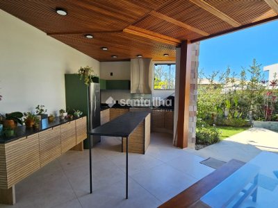 Casa em Condomínio à venda com 347m², 4 quartos, 1 suíte, 3 vagas no bairro Rio Tavares em Florianópolis - Foto 6