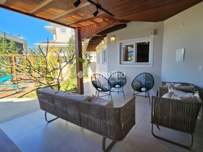 Casa em Condomínio à venda com 347m², 4 quartos, 1 suíte, 3 vagas no bairro Rio Tavares em Florianópolis - Foto 8