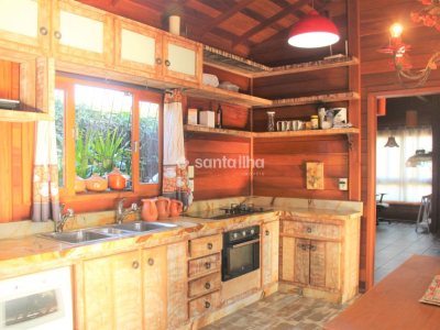Casa à venda com 209m², 4 quartos, 1 suíte, 3 vagas no bairro Campeche em Florianópolis - Foto 11