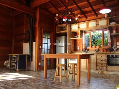 Casa à venda com 209m², 4 quartos, 1 suíte, 3 vagas no bairro Campeche em Florianópolis - Foto 14