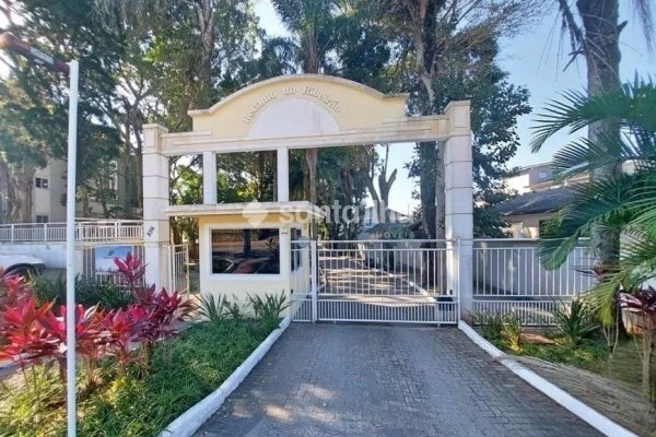 Apartamento à venda com 56m², 2 quartos, 1 vaga no bairro Ribeirão da Ilha em Florianópolis