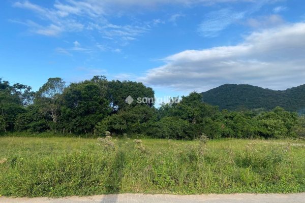 Terreno à venda com 454m², 1 vaga no bairro Ribeirão da Ilha em Florianópolis