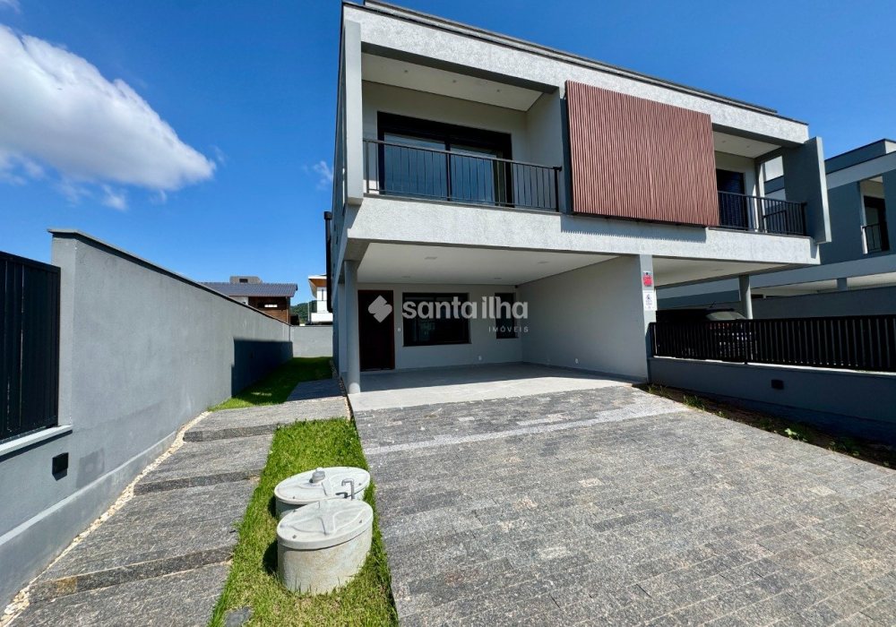 Casa à venda com 189m², 3 quartos, 3 suítes, 4 vagas no bairro Rio Tavares em Florianópolis - Foto 1